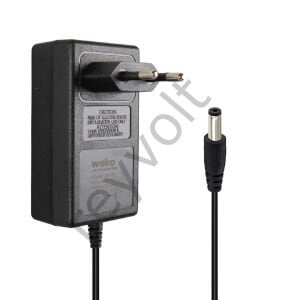 WEKO 8.4 Volt- 2 Amper 5.5x2.5mm Uçlu Priz Tip Kırmızı Yeşil Ledli  Şarj Adaptörü